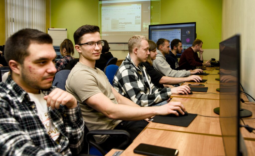 Studenci przeszkoleni z obsługi Trans.eu – największej giełdy transportowej w Polsce