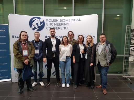 Studenci i pracownicy kierunku Inżynieria Technologii Medycznych na konferencji PBME