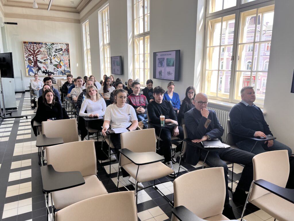 Komandosi na Uniwersytecie Kaliskim
