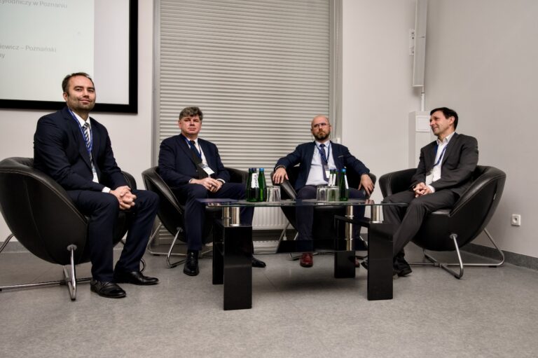 Naukowcy, przemysł i młodzi badacze o przyszłości technologii