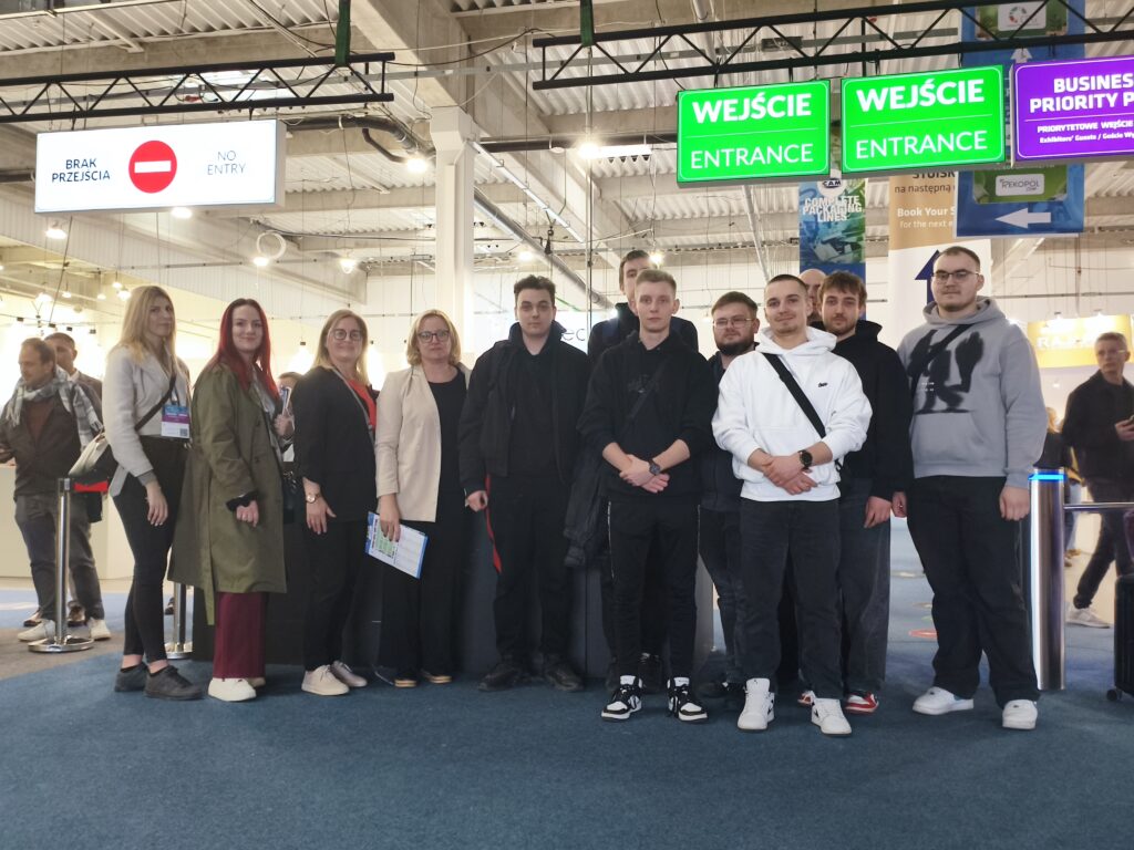 Studenci Logistyki na&nbsp;targach Warsaw Pack